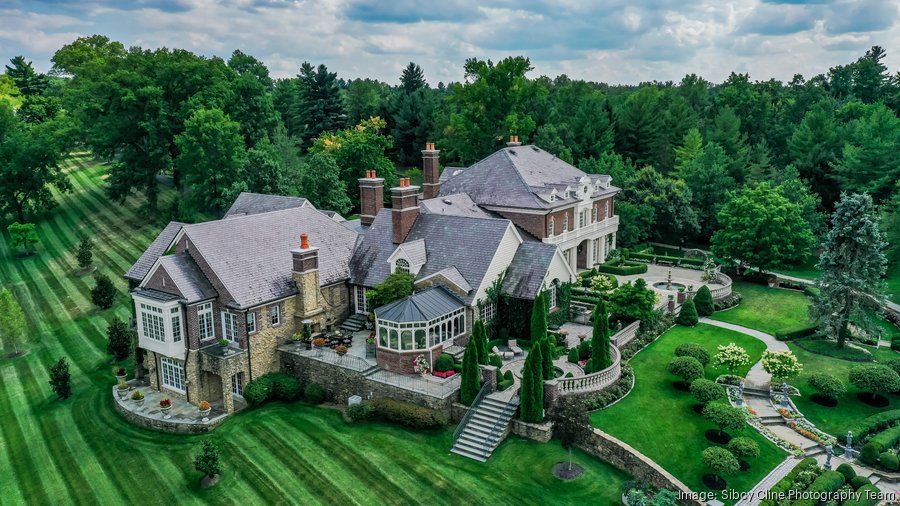 indian hill aerial photo of estate in Indian Hill, OH