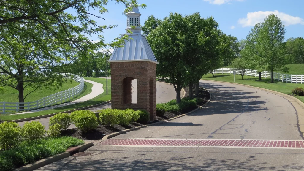 triple crown entrance ky in Triple Crown, KY